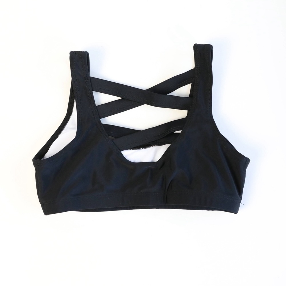 Shein sports bra criss cross back black athletic top workout gym light support S